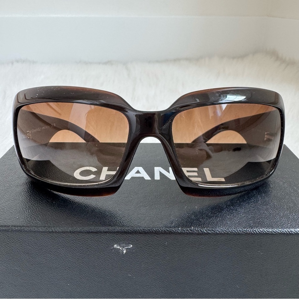 Authentic vintage Chanel brown crocodile embossed 6022 logo sunglasses - Picture 3 of 11